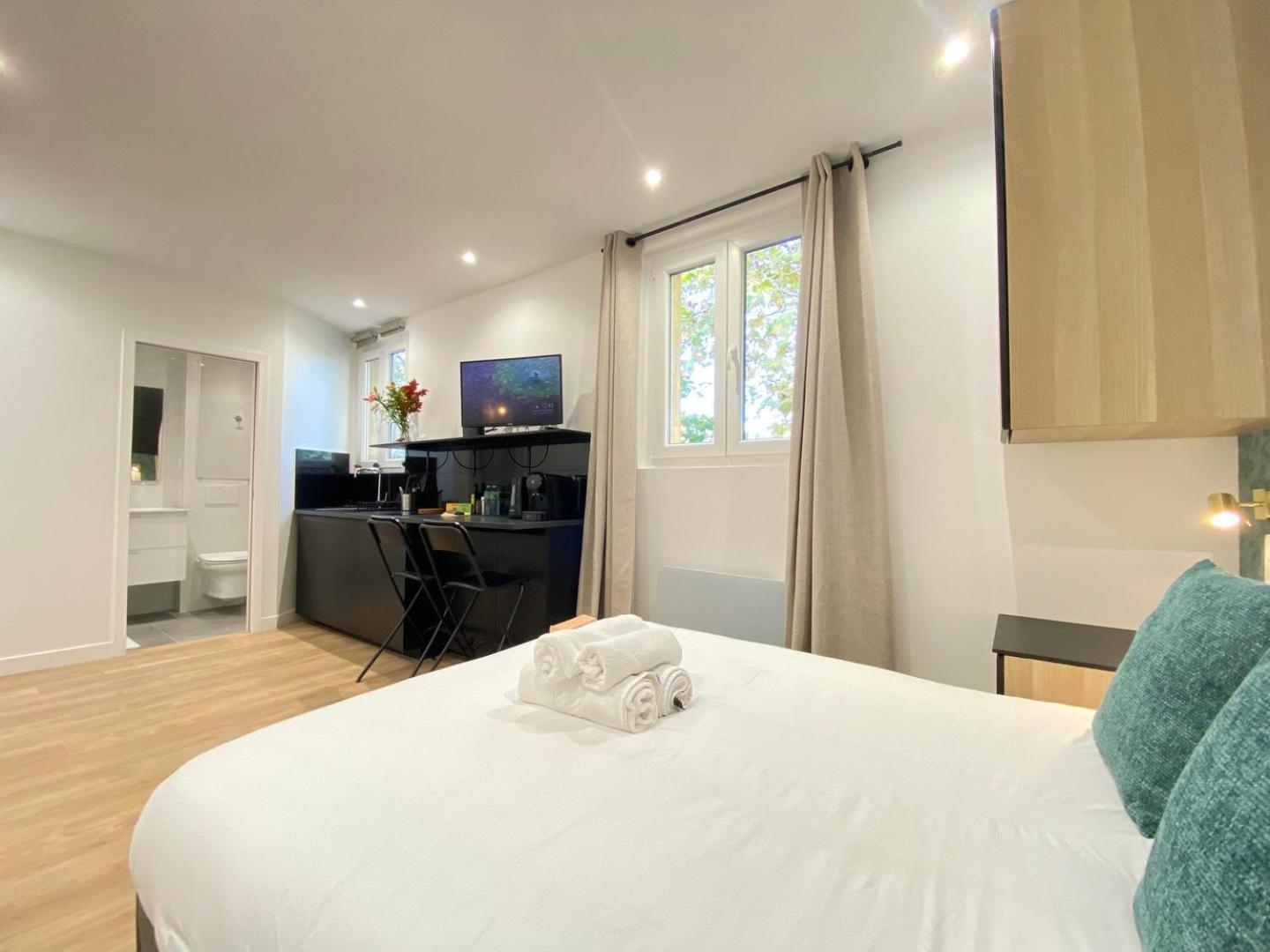 Guestready - Sleek Emerald Escape In The 13th Arr. Appartamento